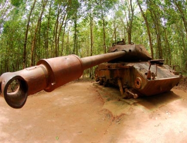 Cao Dai Temple Cu Chi Tunnels (full day trip)