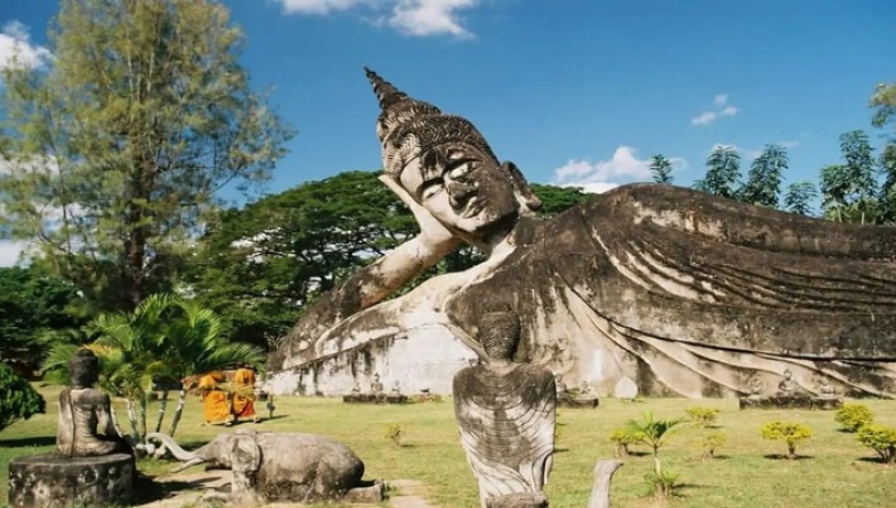 DU LỊCH LÀO